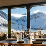 Voulezvous By Les Etincelles 5*